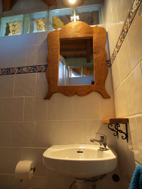 Hostal O'Porron Sabiñánigo Habitación foto
