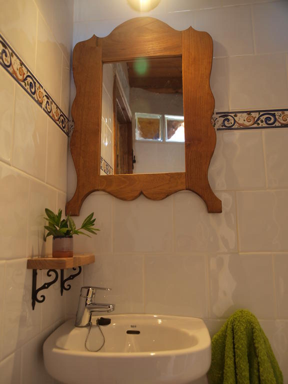Hostal O'Porron Sabiñánigo Habitación foto